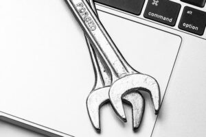 Empowering Businesses: IT Support Teams in Network Management